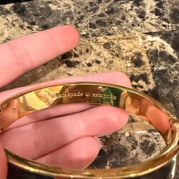 Kate Spade Hole Punch Spade Hinge Bangle Bracelet - Picture 7 of 8